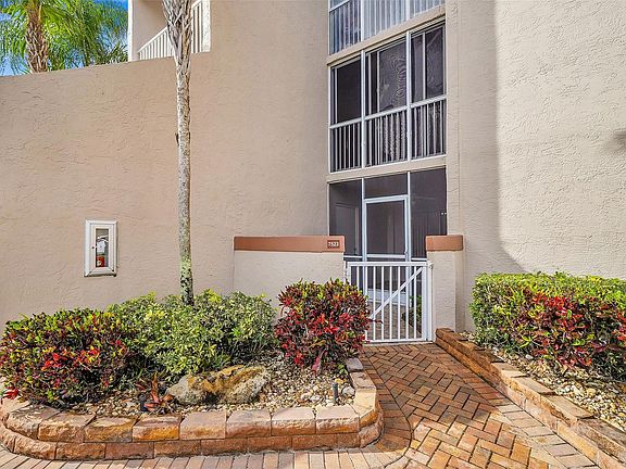4th image of 7523 Granville Drive #112