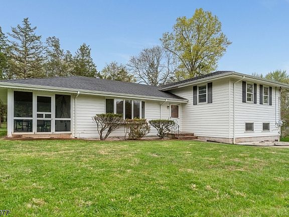 2nd image of 456 Bayberry Road