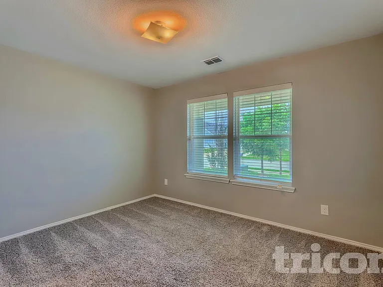 126 Spring Creek Ln — Photo 11
