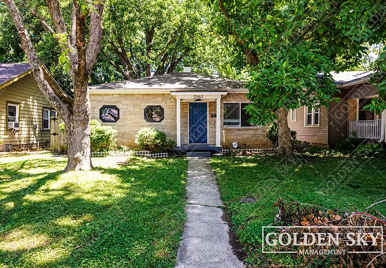 5161 Primrose Ave — Photo 1