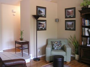 1408 Holly Ct, Bellingham, WA 98226