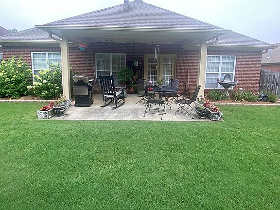 Private Backyard, patio