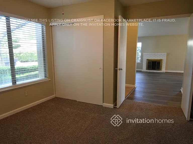 9905 Country Oak Ct — Photo 7