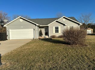 11869 Salyer Dr, Wheatfield, IN 46392