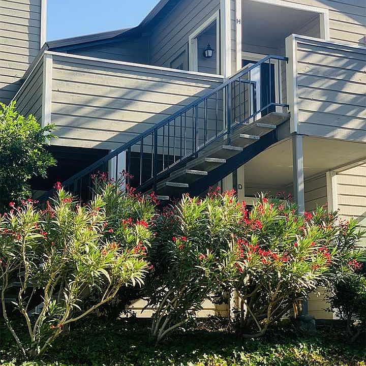 1st image of 540 Canyon Oaks Dr APT D