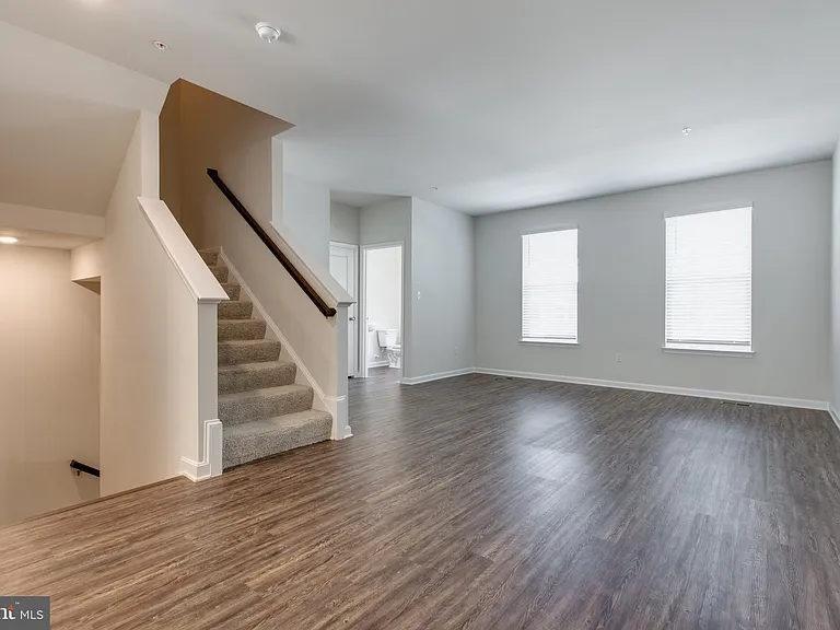 7989 Patterson Way — Photo 6