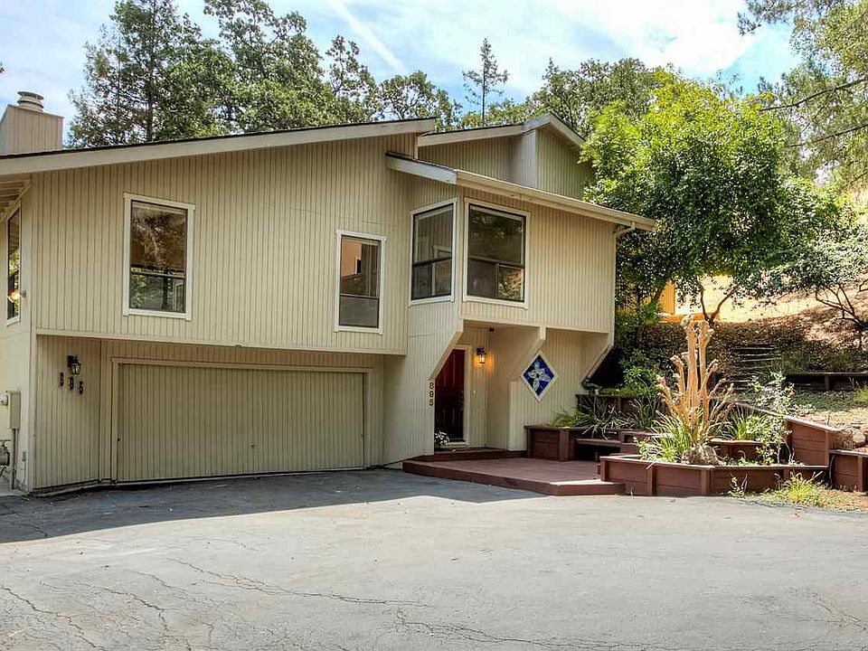 1st image of 895 Holly Hill Dr