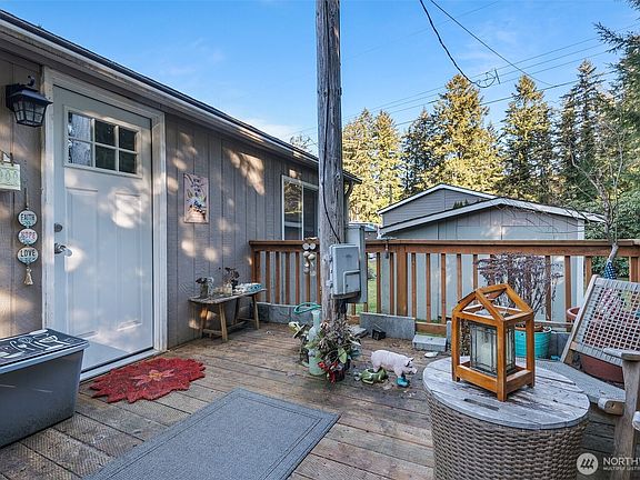 4th image of 7300 32nd Avenue NE #33