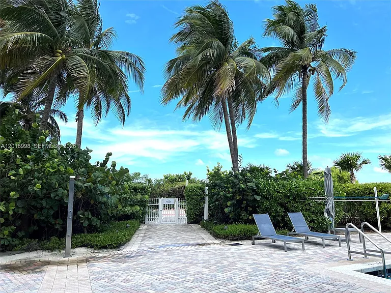 6515 Collins Ave #1801 — Photo 18