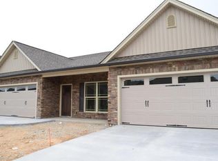 6886 Village Lake Cir, East Ridge, TN 37412