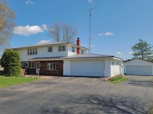 649 E Old Highway 16, Wyocena, WI 53969