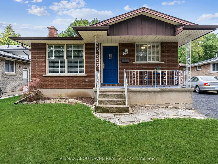 19 Friars Ct — Photo 1