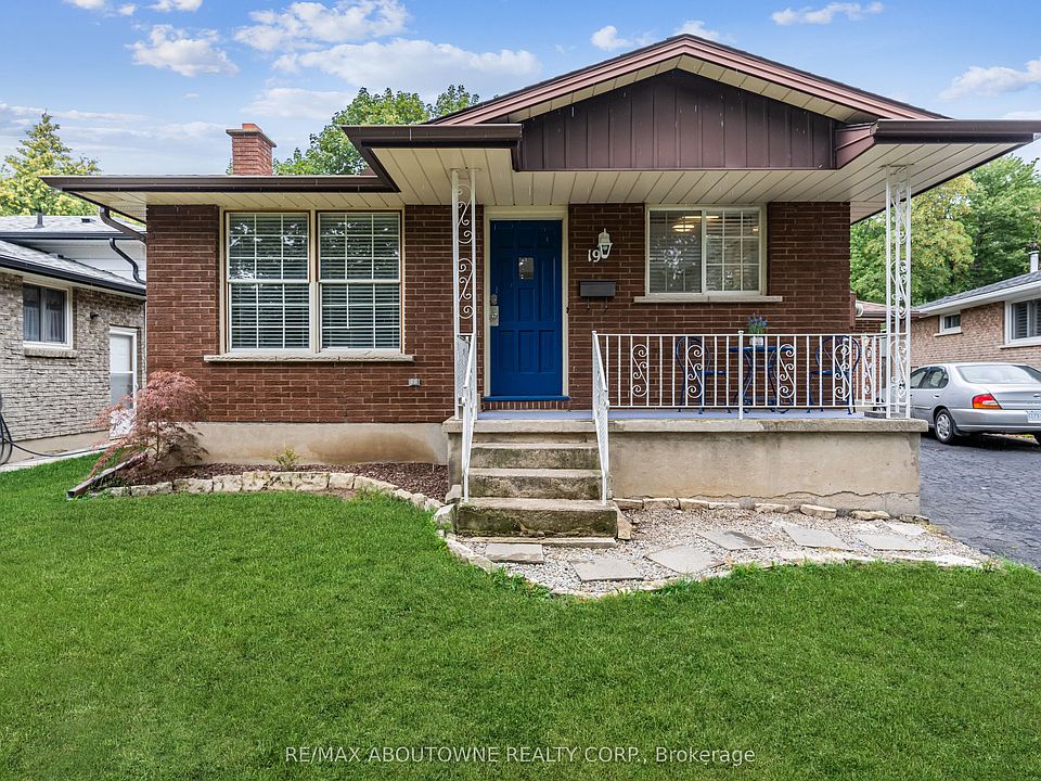 1st image of 19 Friars Ct