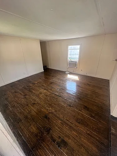102 Pine Dr Photo 1