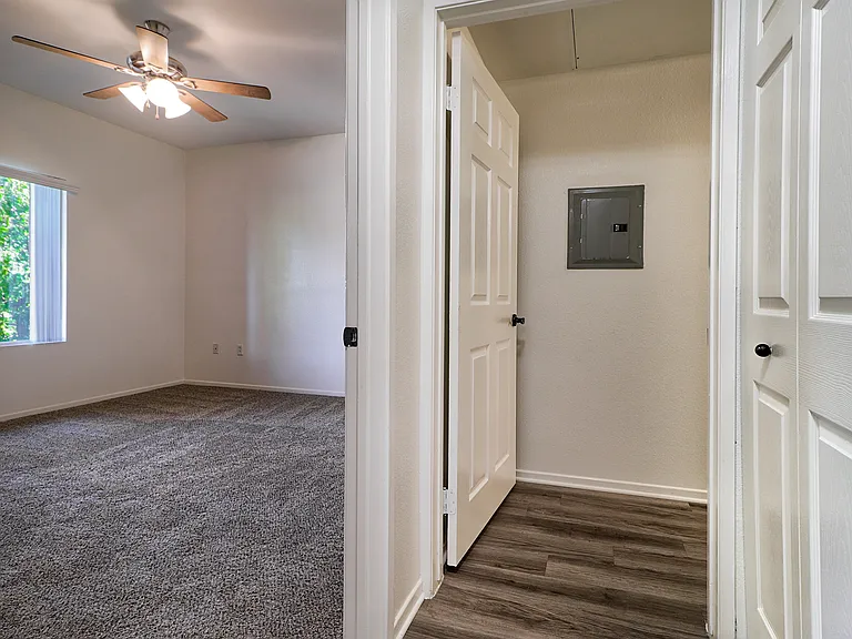 Baywood Villas — Photo 15