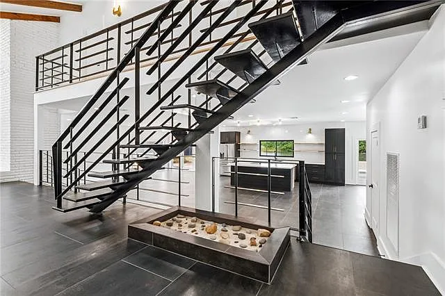 8 Park Island Dr — Photo 8