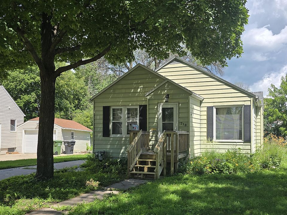 1st image of 718 Winifred St
