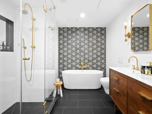 116 West 22nd Street image 8 of 13