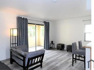 1142 W Blaine St APT 201, Riverside, CA 92507