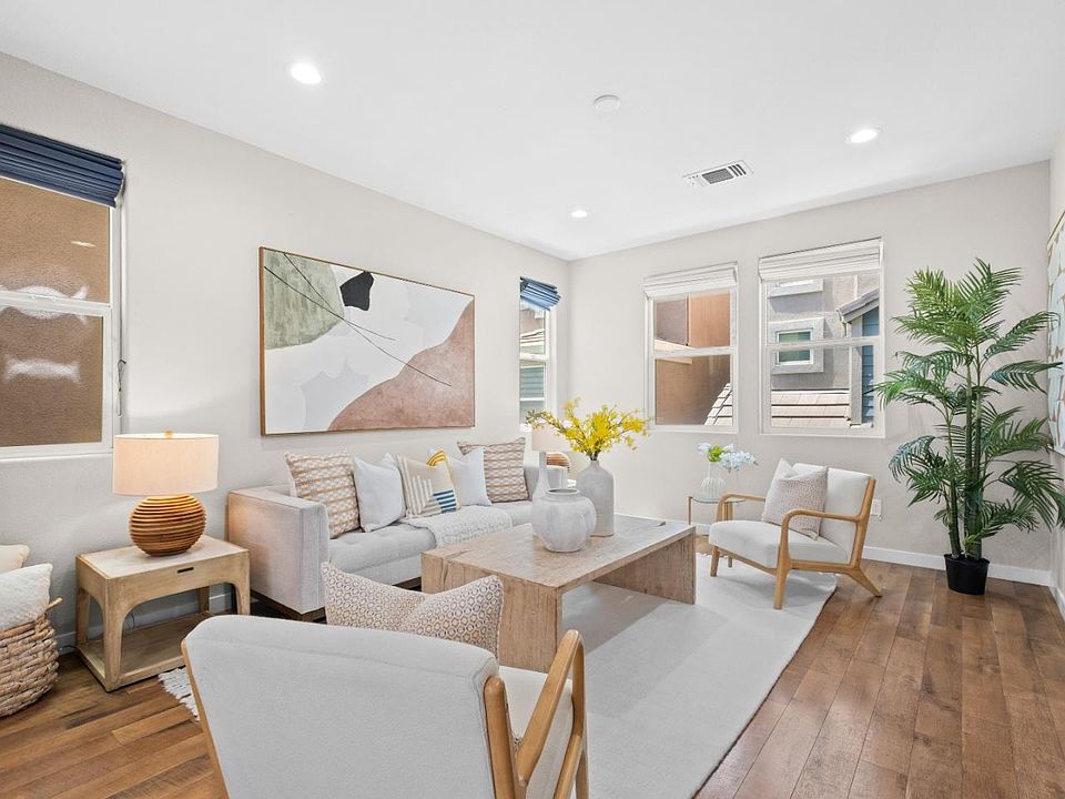 1st image of 891 Pepper Pl
