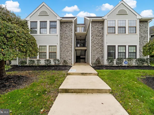 74 Bridgewater Dr, Marlton, NJ 08053