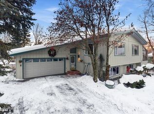 3871 Amber Bay Loop, Anchorage, AK 99515