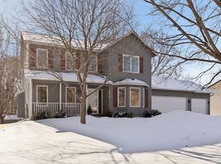 2605 Kennelly Pl, Burnsville, MN 55337