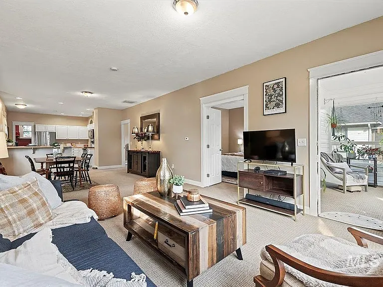 520 S 15th Ave — Photo 10