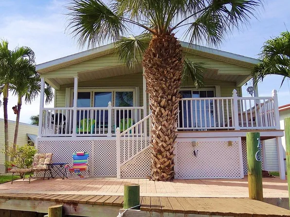 46 Doubloon Way, Fort Myers Beach, FL 33931