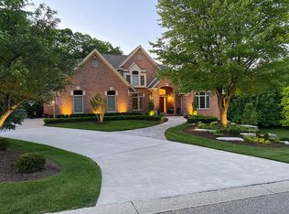 28617 Wintergreen, Farmington Hills, MI