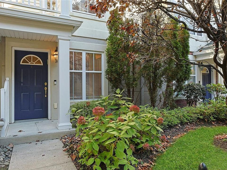 1st image of 4 Leeward Drive