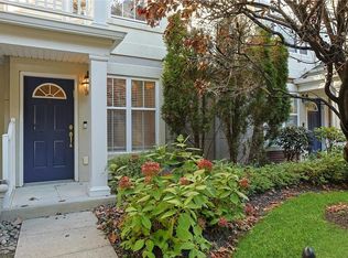 4 Leeward Dr, Haverstraw, NY 10927