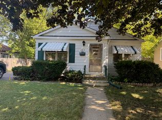 1915 Chestnut St, Waukegan, IL 60087