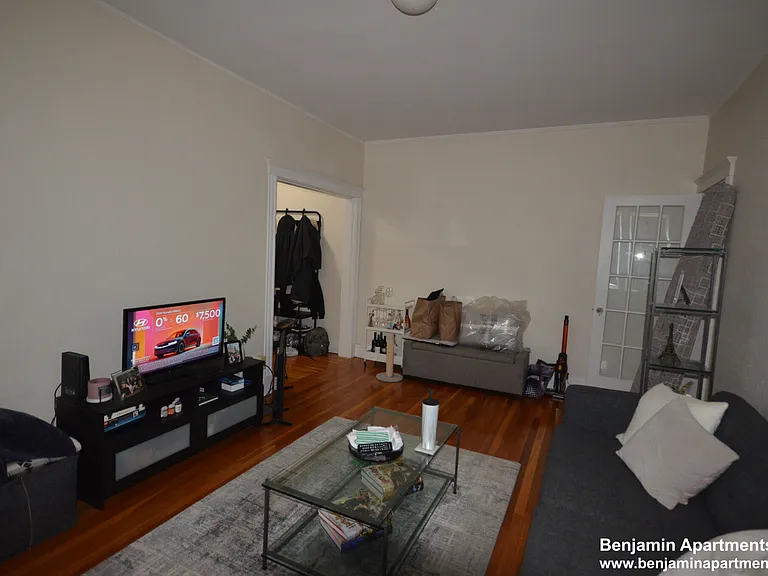1810 Commonwealth Ave #12 — Photo 3