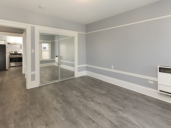5th image of 2888 16th St #3