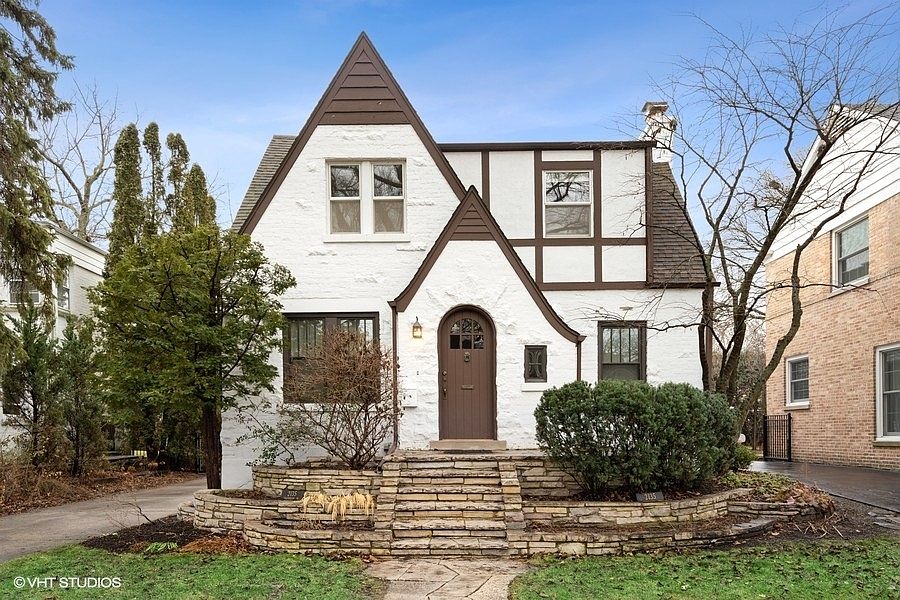 2135 Thornwood Ave, Wilmette, IL 60091 Zillow