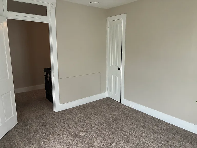 35 W Donegal St #B — Photo 14
