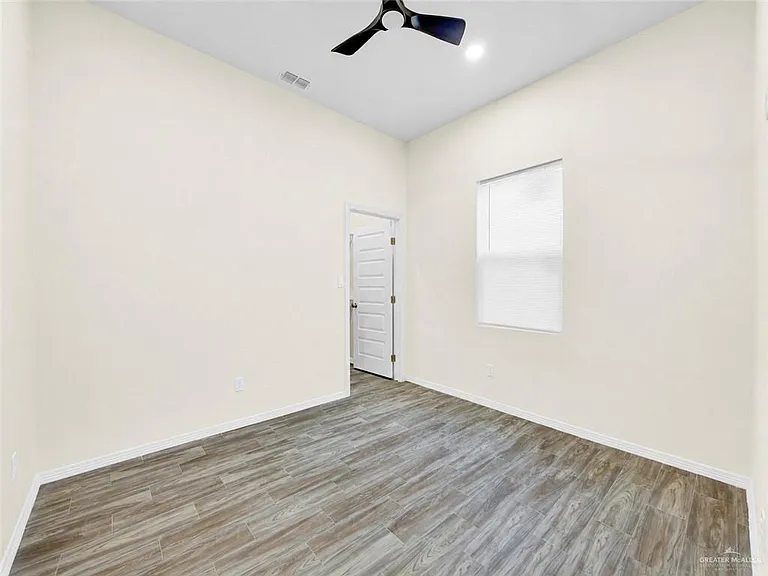 620 W 25th St — Photo 6