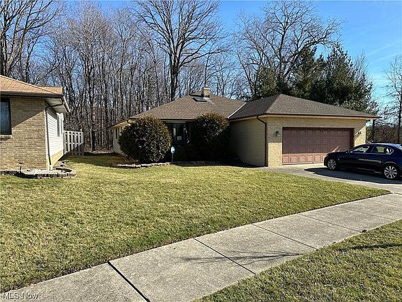 2nd image of 4837 Autumn Ln