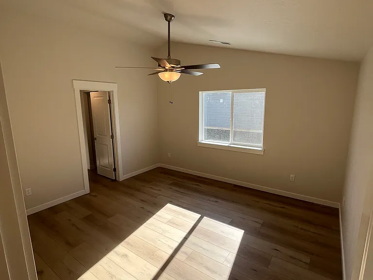 3323 E Fitz Roy Pl — Photo 7