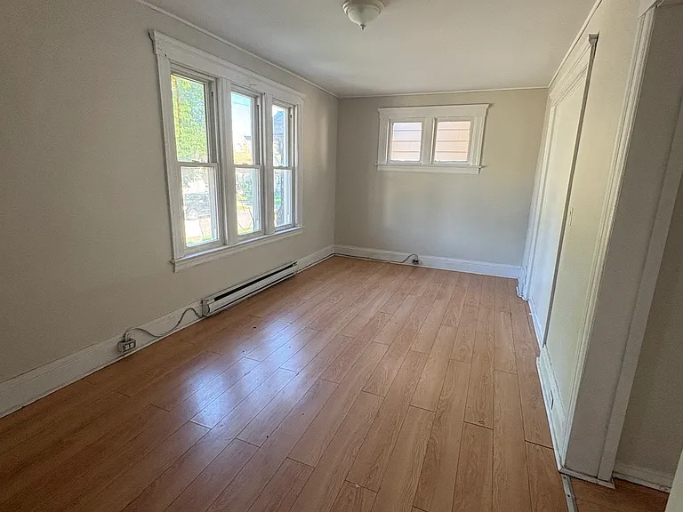 394 Langlois Ave #M — Photo 3