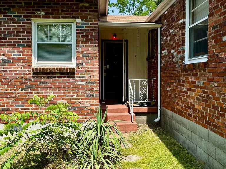 400 Acklen Park Dr #3 — Photo 2