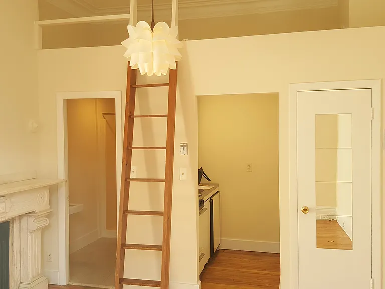 556 Columbus Ave #1-D — Photo 3