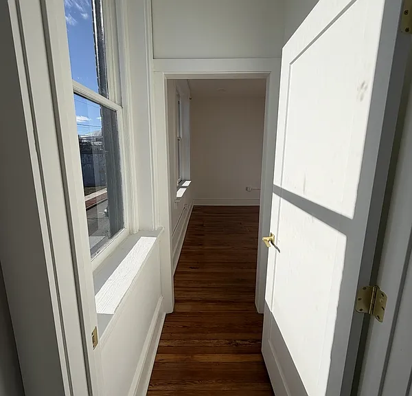 901 5th St #202 — Photo 8
