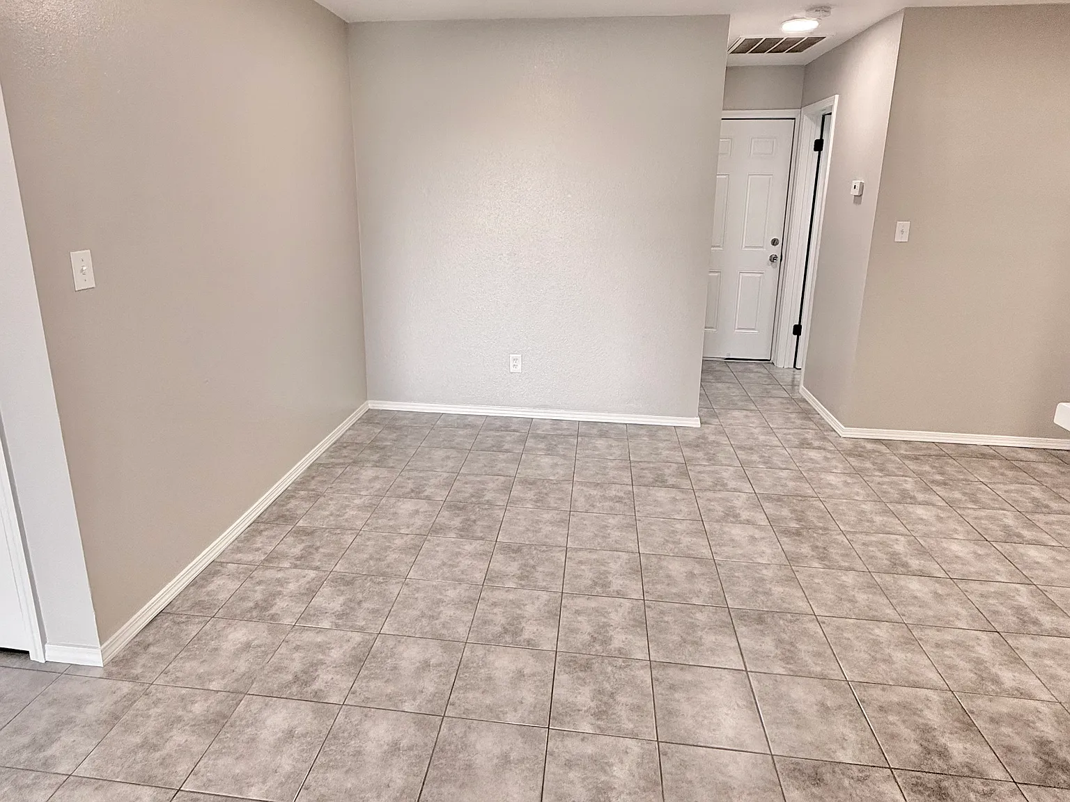2017 Lake View Dr — Photo 4