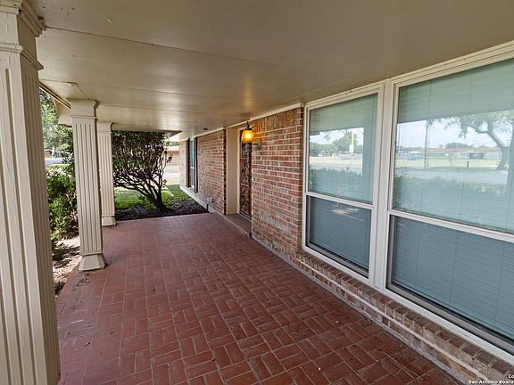 2nd image of 510 E INEZ ST