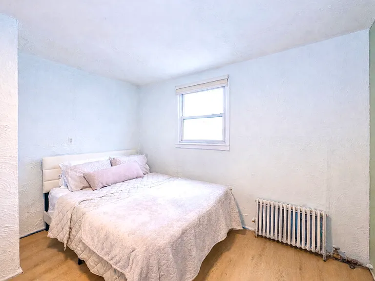 45 Essex Ave — Photo 14