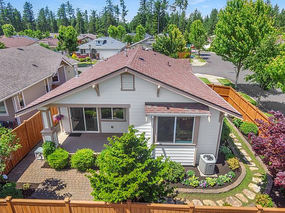 2nd image of 4960 Cypress Dr NE