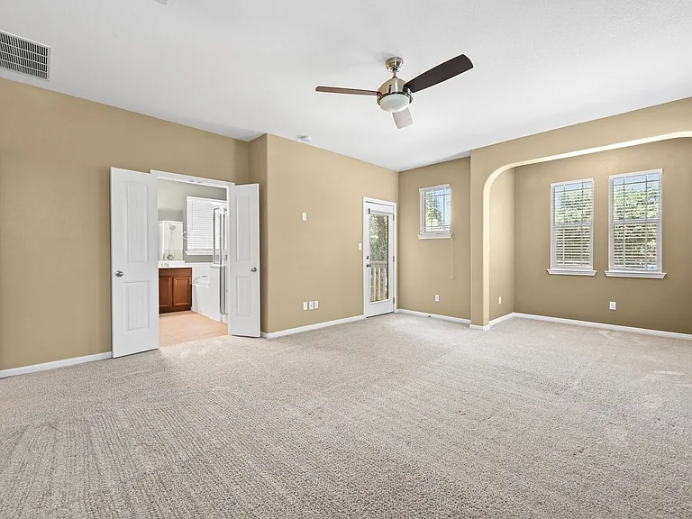 1308 Central Park Ct — Photo 5