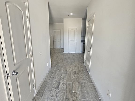 3rd image of 2313 Elain Mac Ln